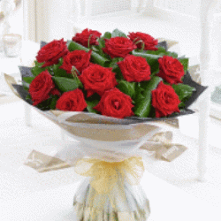 SG 01 Vazoda 12 Adet KırmızıGül